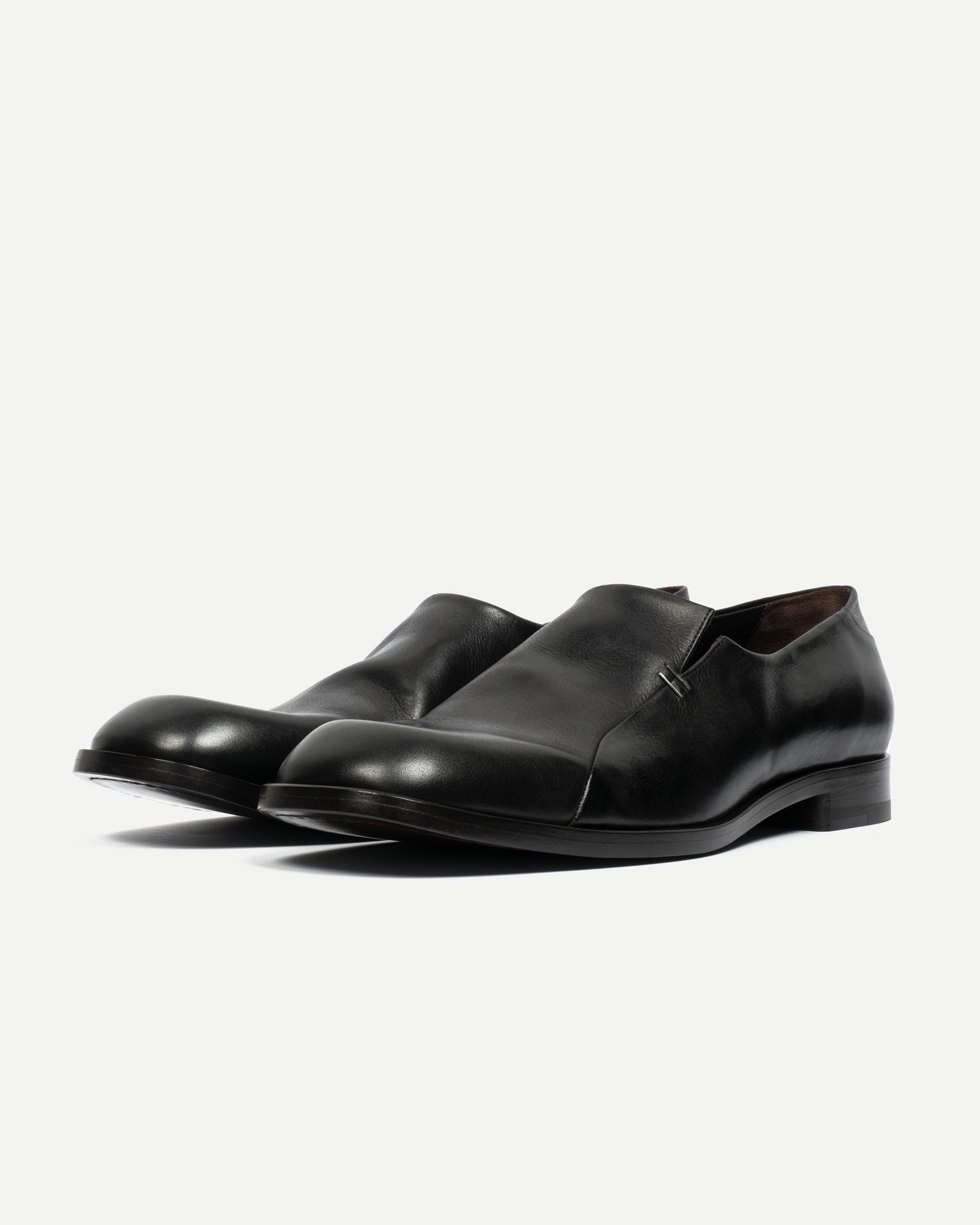 Marcos Hjorn_STAPLES SLIP ON – BLACK_3