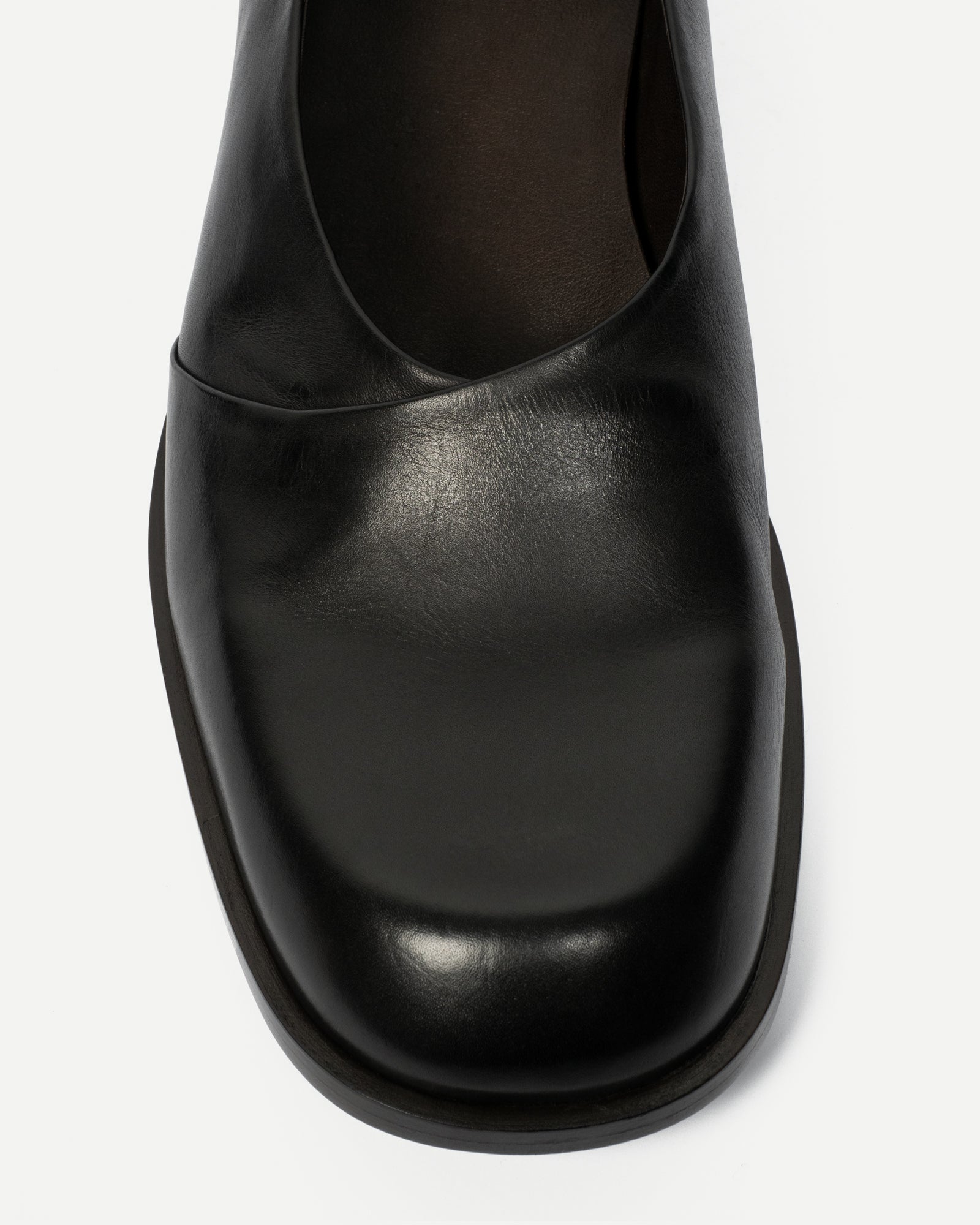 Marcos Hjorn_CROSSED BALLERINA – BLACK_5