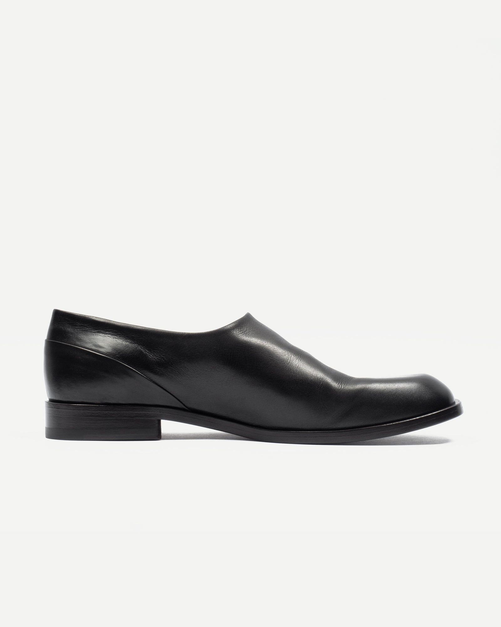 Marcos Hjorn_STAPLES SLIP ON – BLACK_2