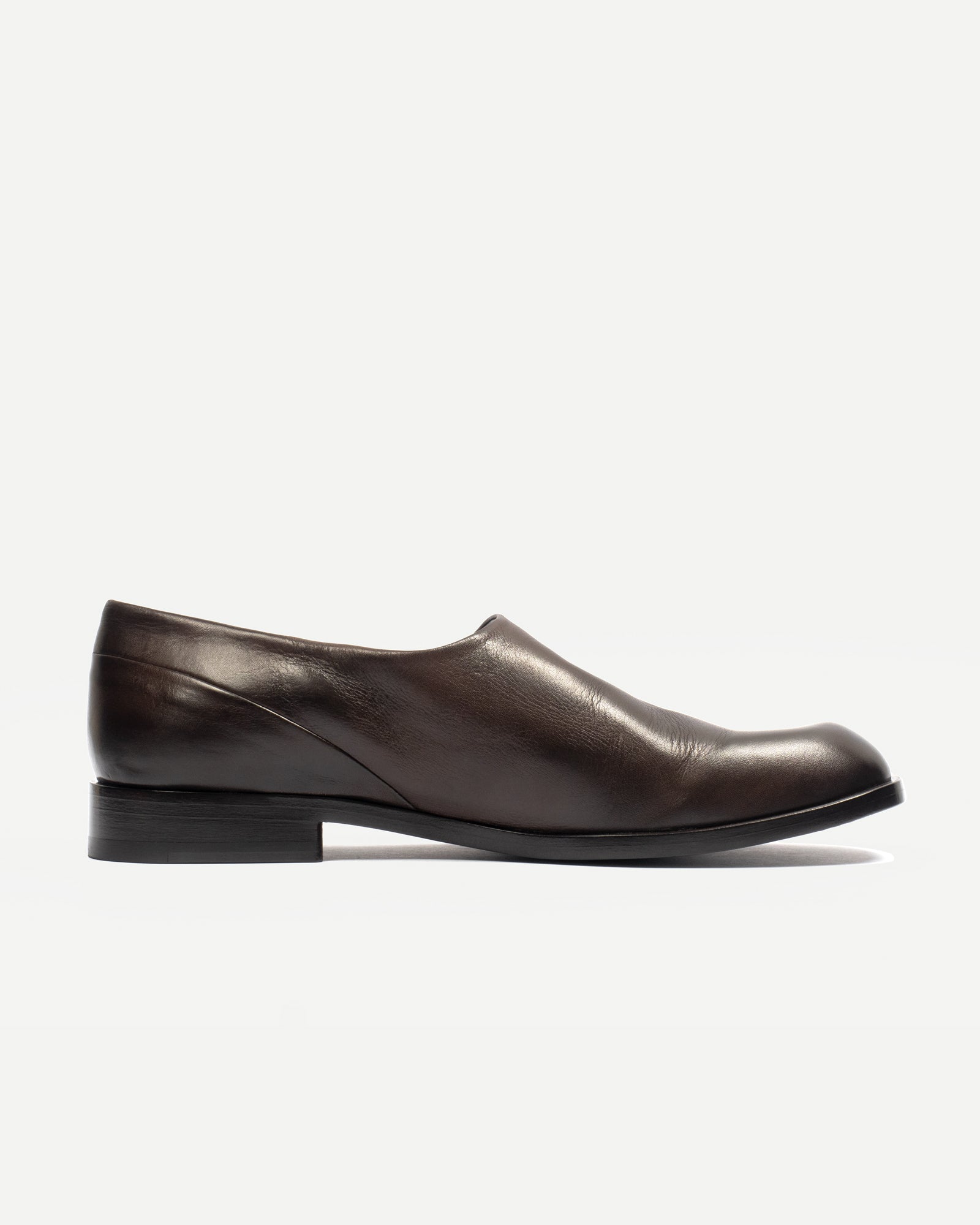 Marcos Hjorn_STAPLES SLIP ON – DARK BROWN_2